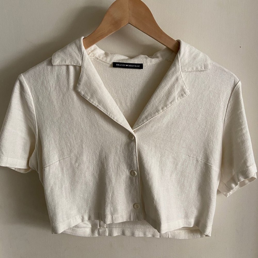 Brandy Melville linen button up crop top with collar